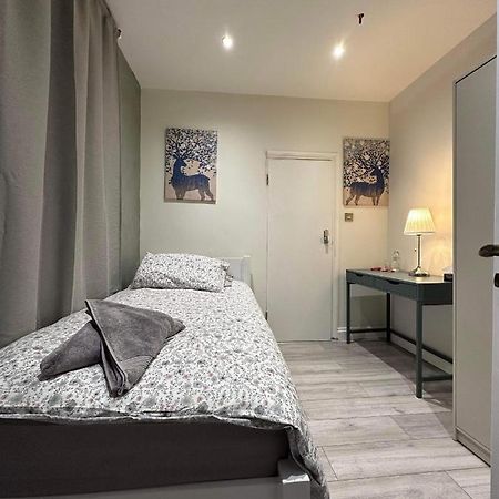 Guest&Rest 3 Apartment Лондон Екстериор снимка